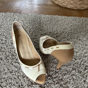 Klackar - Peter kaiser klackar storlek 5 1/2 (39)💗 Använda en gång