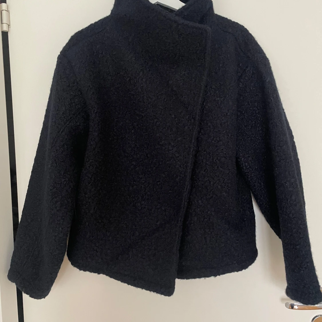 Helt ny Mörkblå teddyjacka från Gina Tricot  - 2