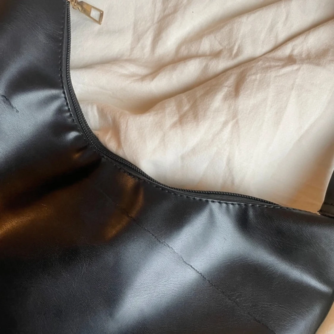 Svart axelväska - 3