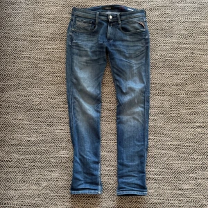 Replay jeans  - Feta replay jeans, säljs för skit bra pris - 449! Skriv om det finns frågor!
