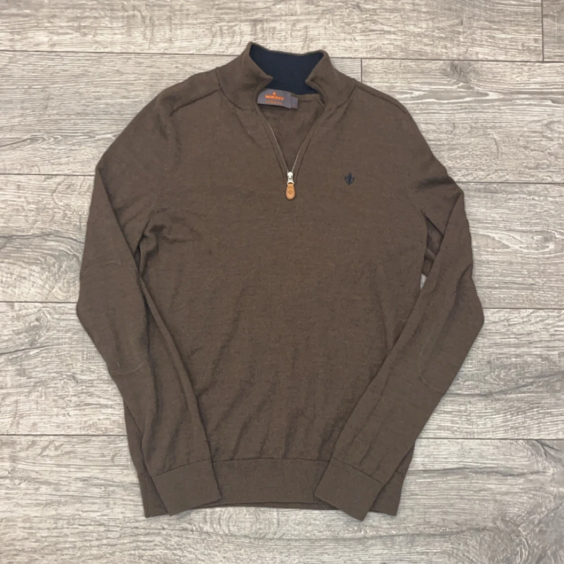 Brun tröja med dragkedja från Morris