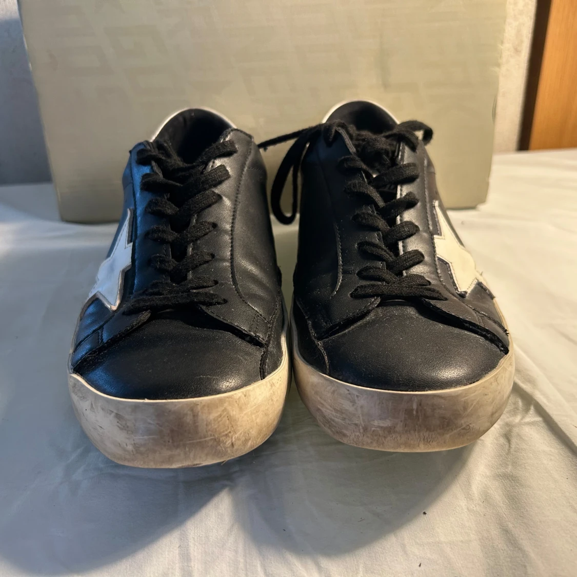 Svarta sneakers från Golden Goose - 2