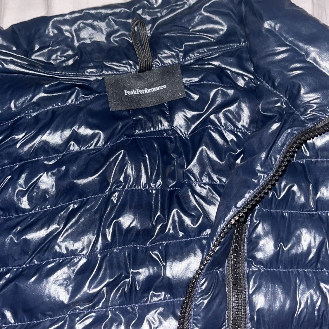 Mörkblå dunväst från Peak Performance - 2