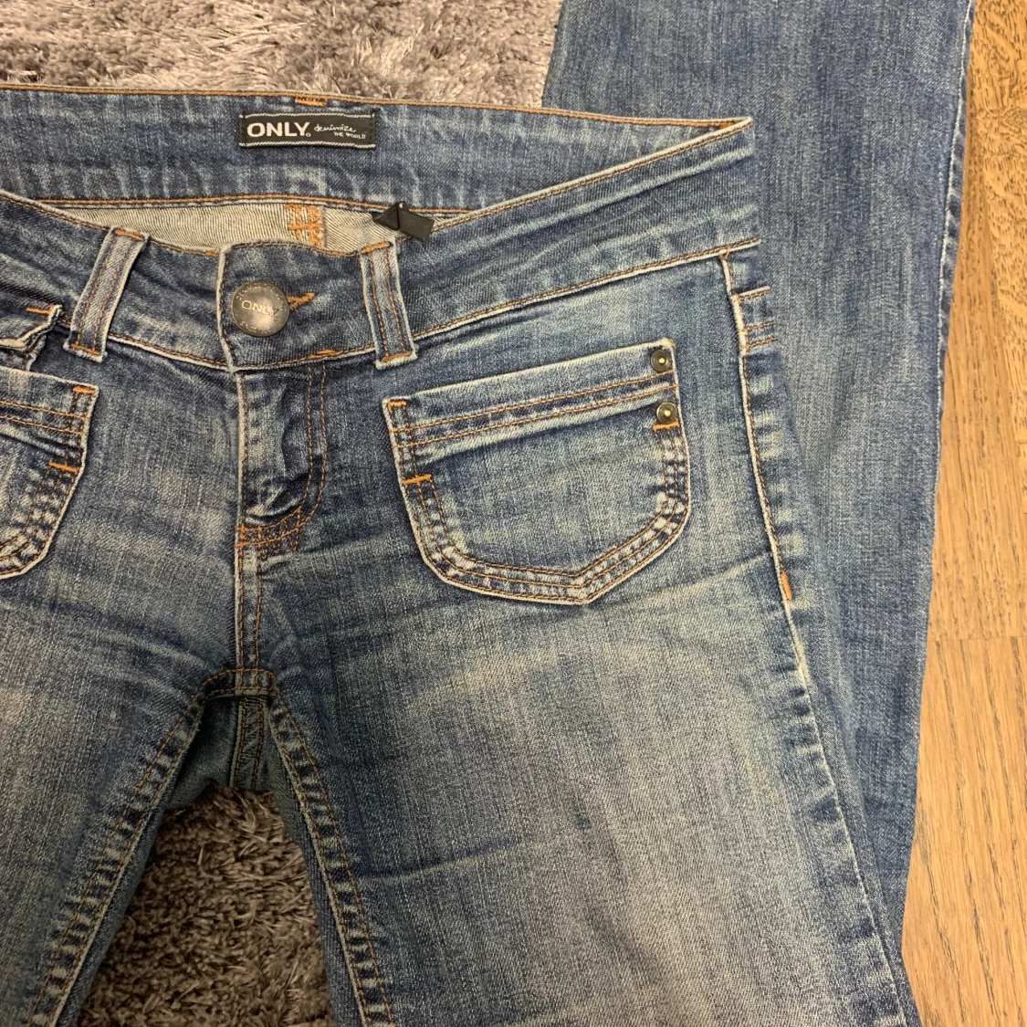 Blå bootcut jeans från ONLY - 3