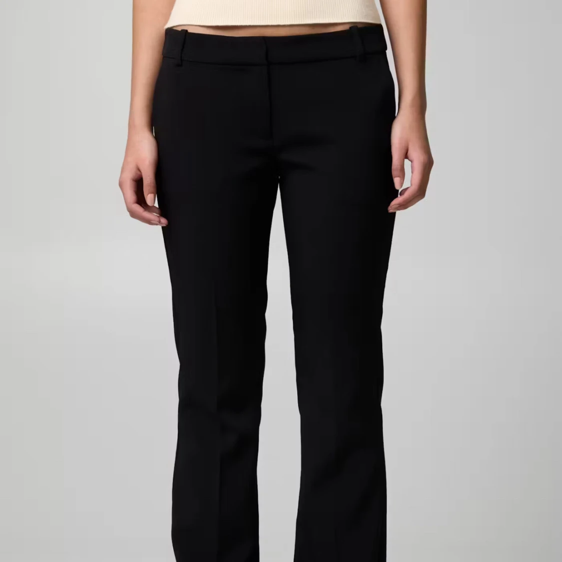 Svarta kostymbyxor  - 2