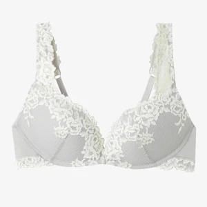 Intimissimi bh - Gioia pretty flowers super push up by från intimissimi, 75B. Jätte fint skick, men lappen är avklippt 