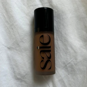 Saie Dew Bronze Bronzer i nyansen Sand - Helt ny utöver att jag swatchat den en gång 