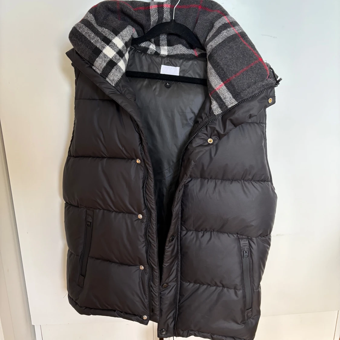 Svart dunväst från Burberry