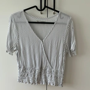 Randig topp - Använd fåtal gånger, inga defekter