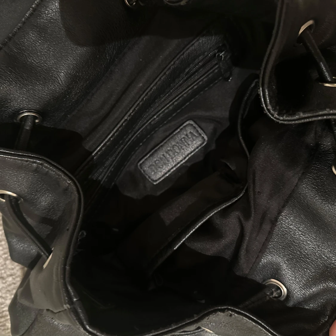 Svart Don Donna ryggsäck med quiltad design - 3