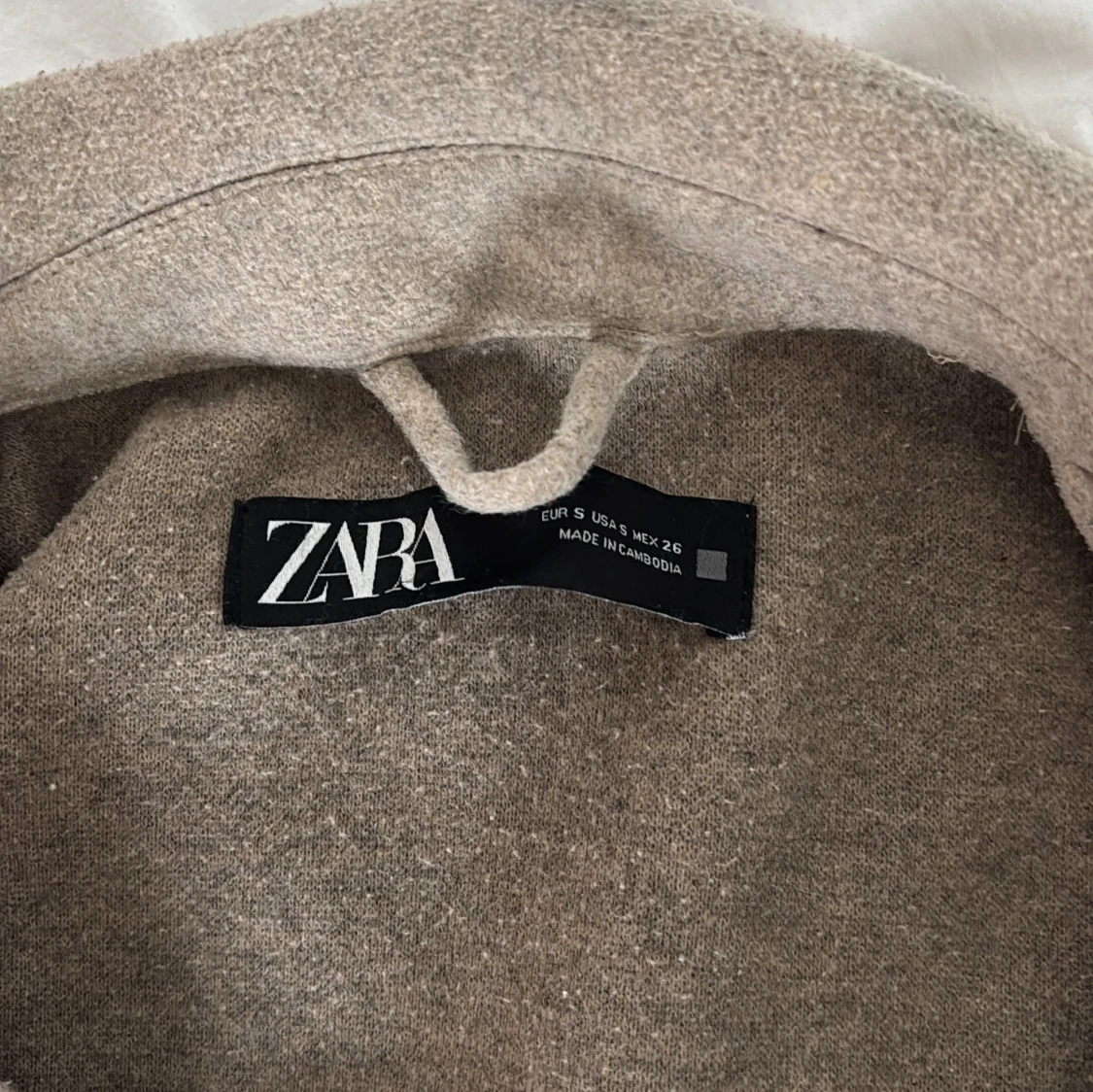 Beige kort kappa från ZARA - 2
