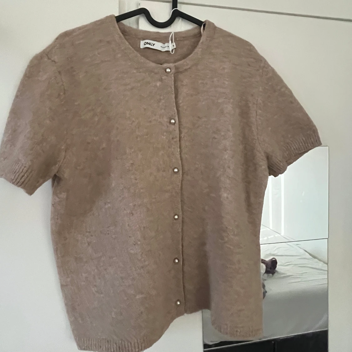 Beige kofta med pärlknappar från ONLY - 1
