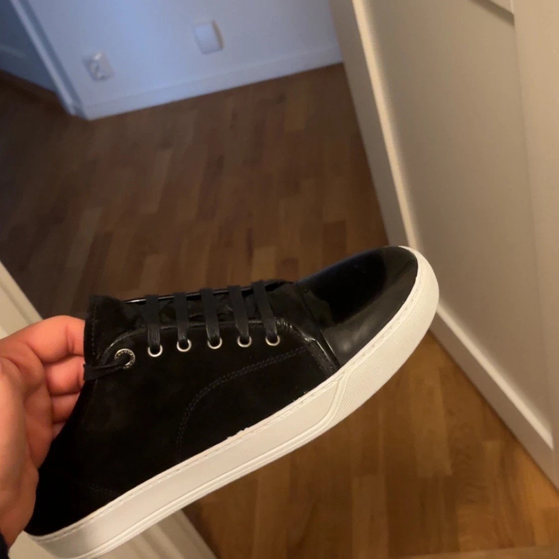 Svarta Lavins topp skick - 3