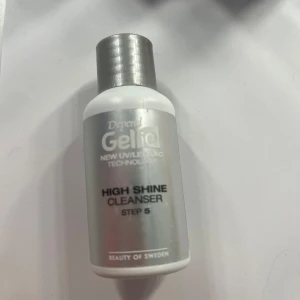 Depend GeliQ High Shine Cleanser - Depends High Shine Cleanser. Lite mer än hälften kvar.