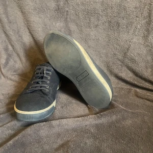 Lanvin dbb1 - Hej säljer nu ett par lanvins i modelen dbb1.                 Skick 7/10 pris 549. Pris kan diskuteras