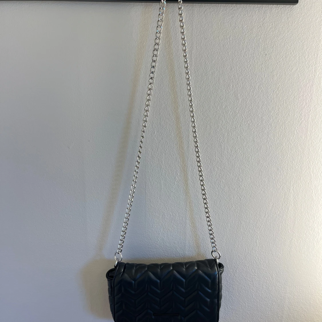 Svart axelväska  - 2