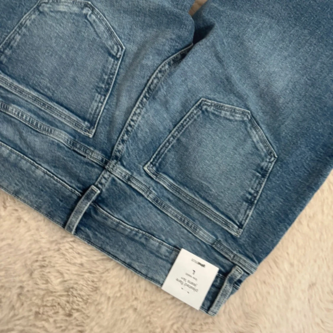 Blå bootcut jeans med slitningar - 3