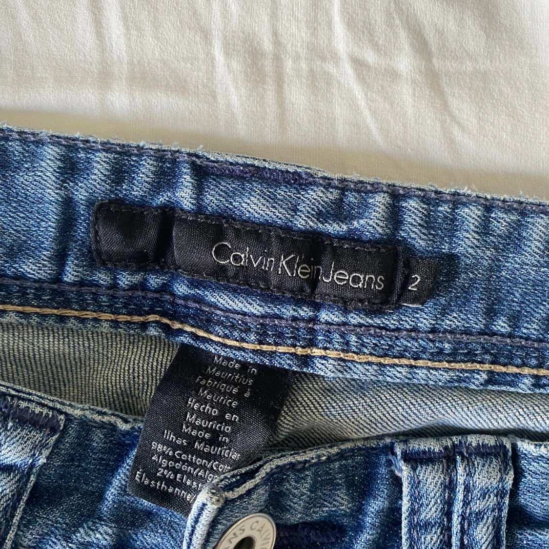 Calvin Klein Jeans  - 3