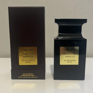 Tom Ford Tobacco Vanille Eau de Parfum 100 ml - Gillar inte denna parfym, passar ej mig 