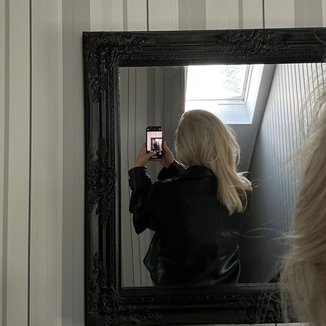 Svart skinnjacka H&M - 2