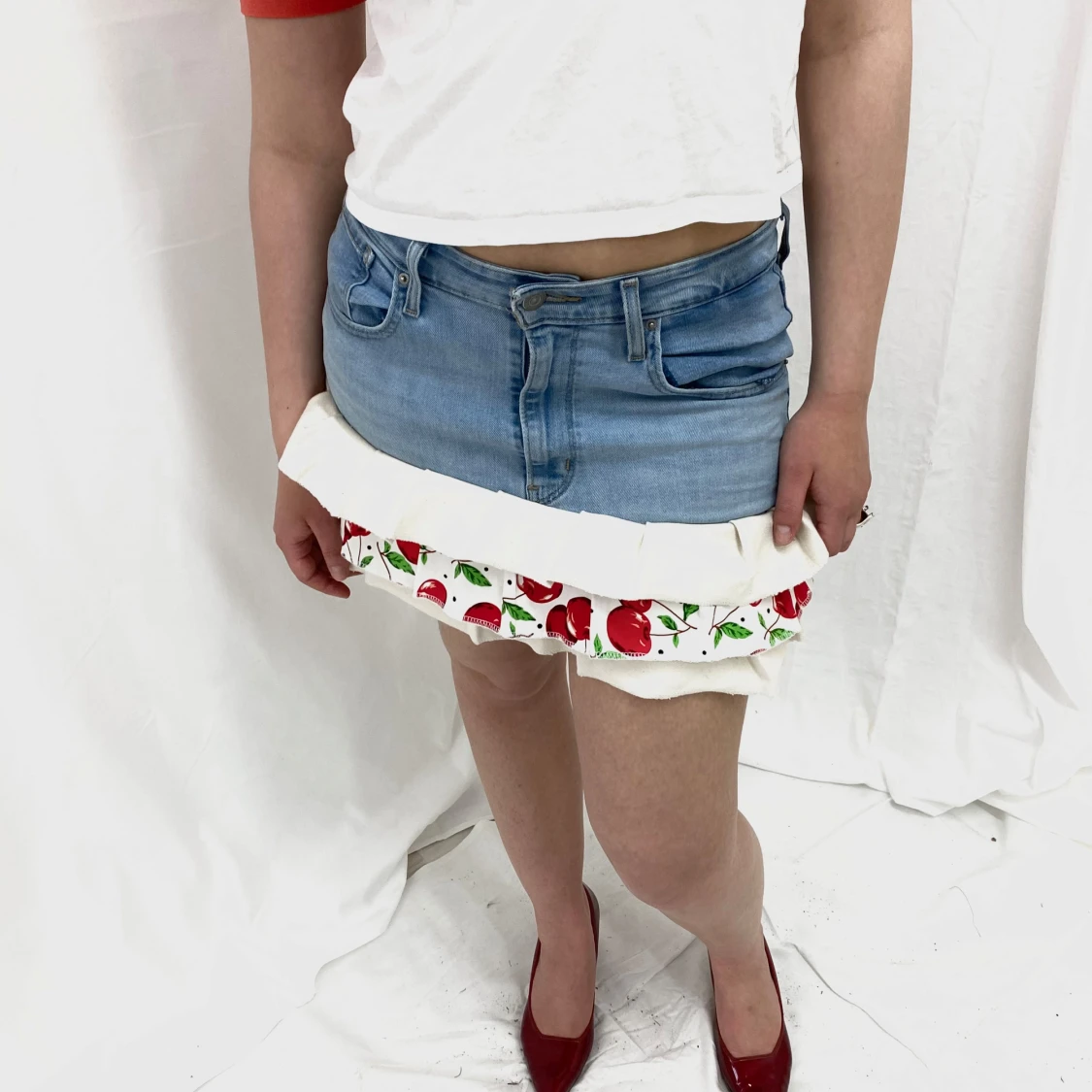 Mini cherry pop skirt 