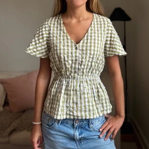 Såå fin blus - Säljer denna så fina blus🎀🎀