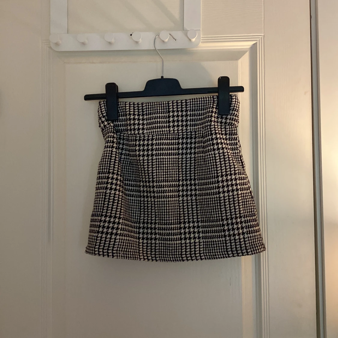 Rutig minikjol med bälte från XOXO Friends - 1