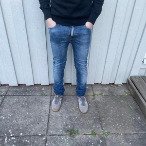 Nudie jeans  - Nudie jeans - Modell: High Kai - Storlek: W28/L34 - skick: 9/10 - Nypris runt 2000kr