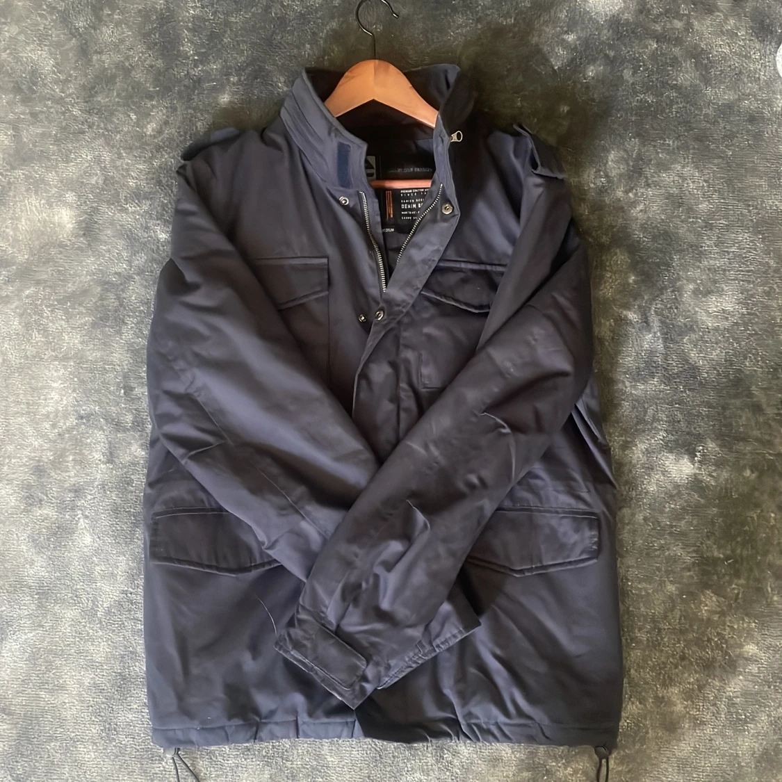 Mörkblå fieldjacka