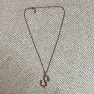 Halsband - Superfint halsband