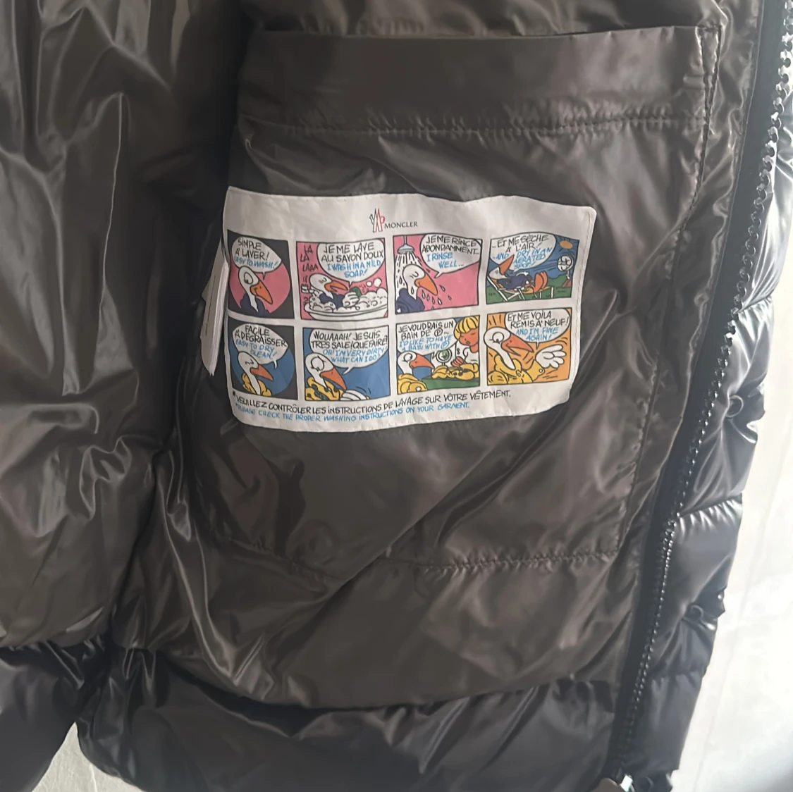 Svart dunväst från Moncler - 1