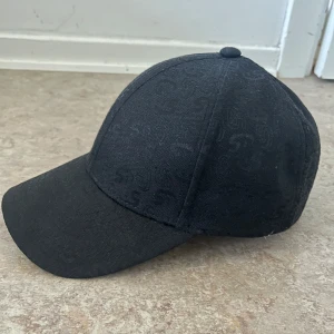 6ties keps - 6ties keps i ny skick .