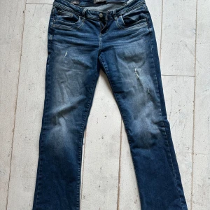 Lågmidjade jeans från LTB - Jättte snygga lågmidjade jeans från LTB som inte används längre 