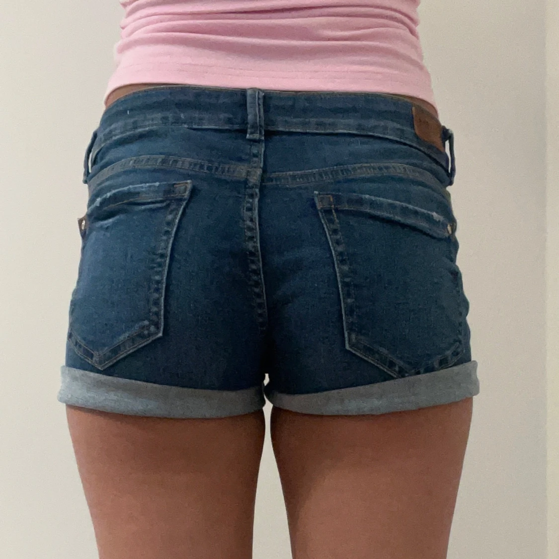 Mörkblå jeansshorts - 1