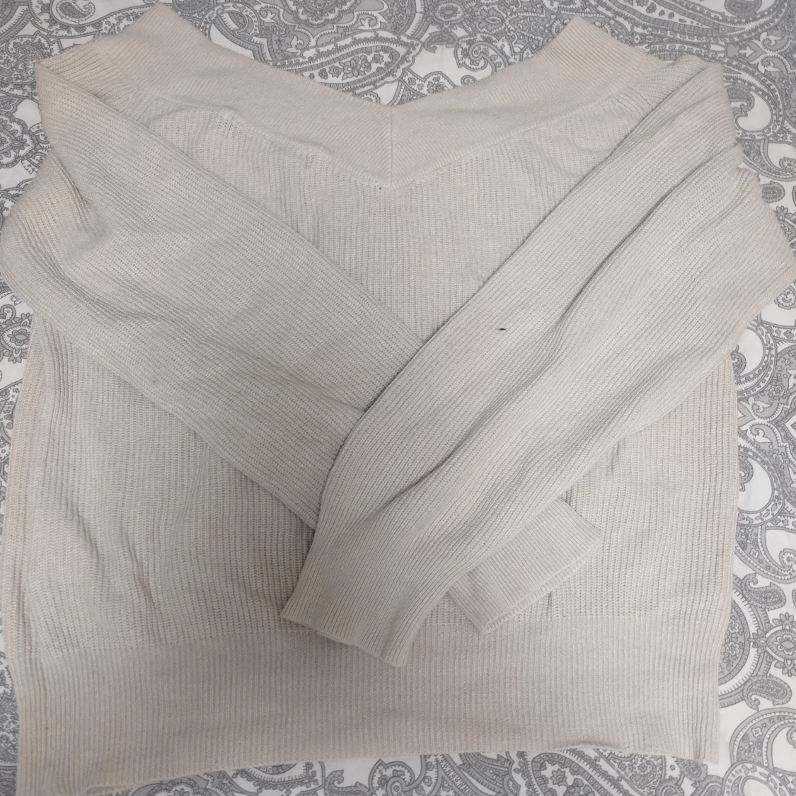 Beige stickad tröja - 1