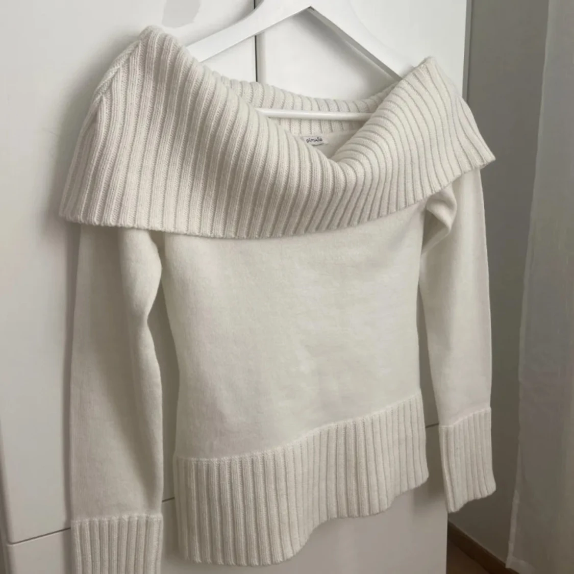 Stickad offshoulder - 2