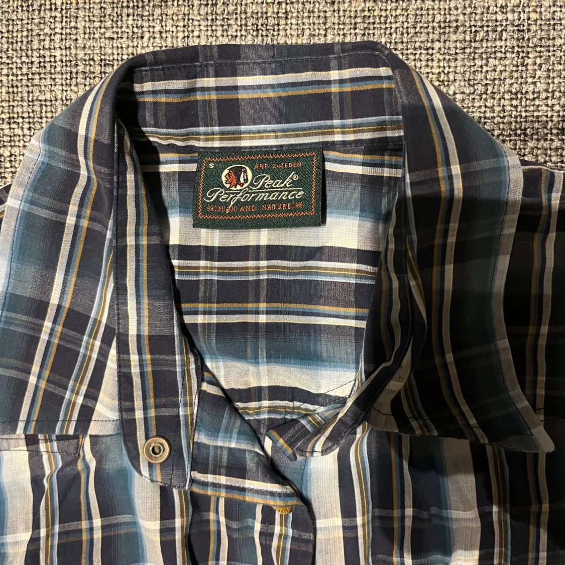 Blå och vit rutig skjorta från Peak Performance - 1
