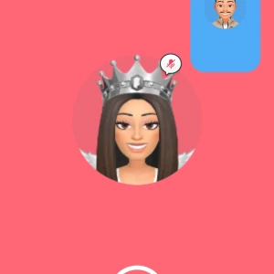 Blå jeans  - Snygg och glansig krona i silver med coola detaljer och spetsiga toppar. Perfekt accessoar för att sticka ut och känna sig som en kunglighet. Passar till dig som vill ha något extra till din look.