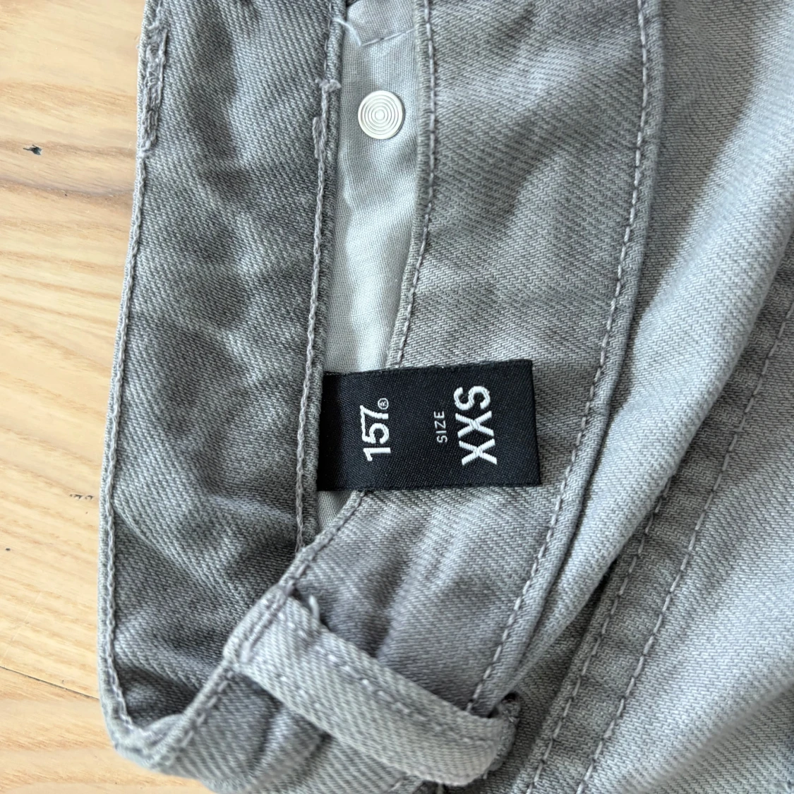 Grå jeansshorts  - 3