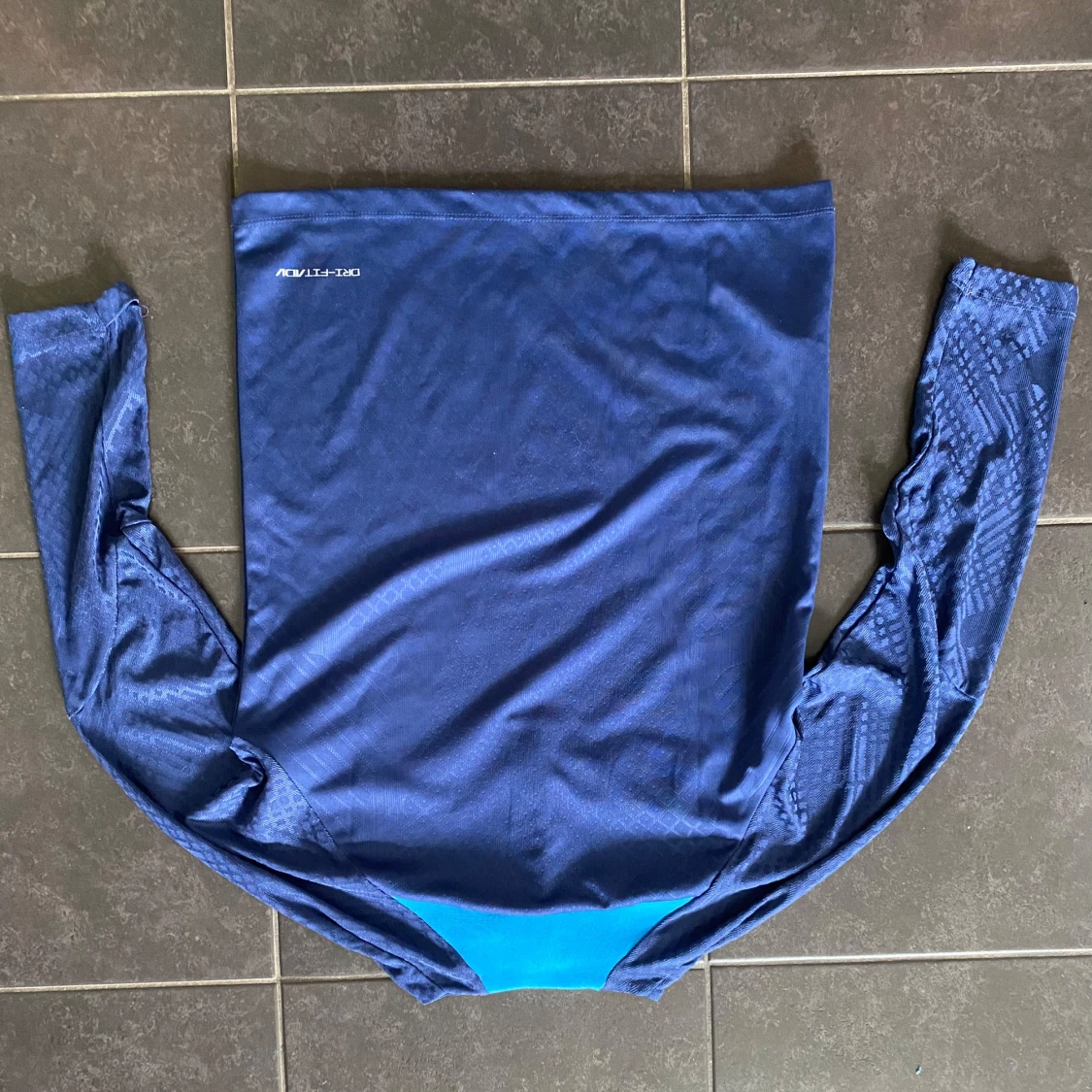 Blå långärmad FC Barcelona träningströja - 1