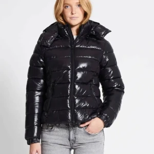 Jacka - Svart jacka från lager 157 aldrig använd prislapp kvar!