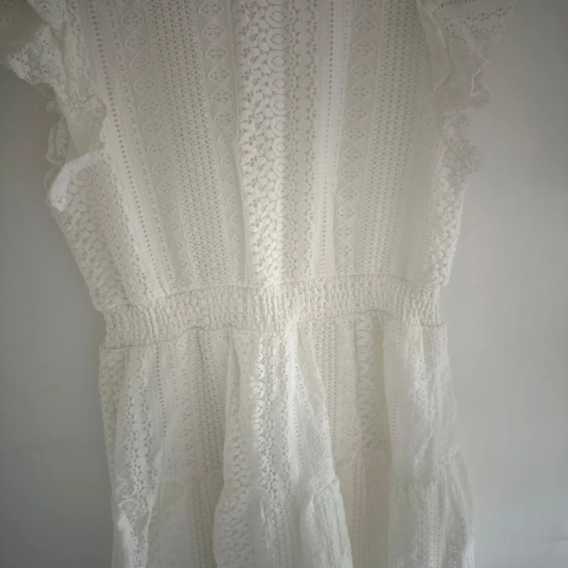 Vit spetsklänning från Vero Moda - 1