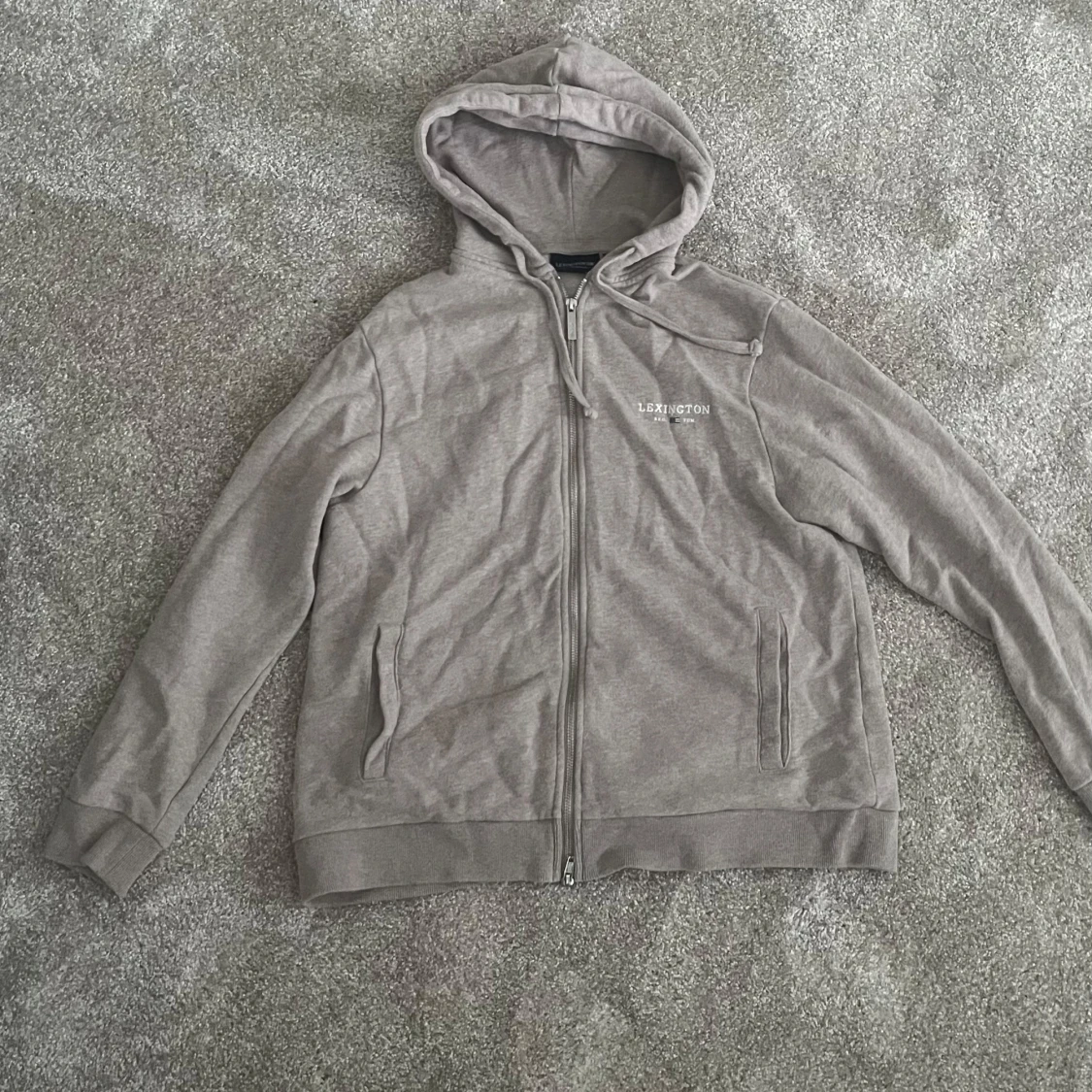 Beige/grå set från Lexington - 1