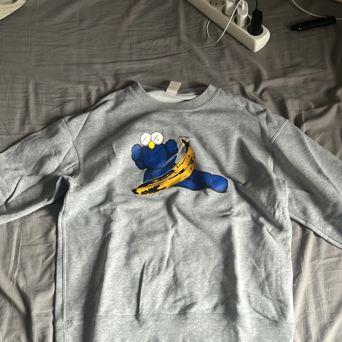 KAWS x Warhol grå sweatshirt Uniqlo S