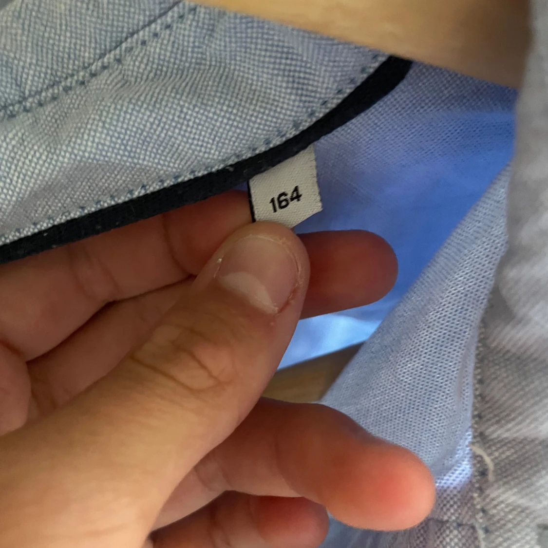 Ljusblå skjorta från RYVLS Stockholm - 2