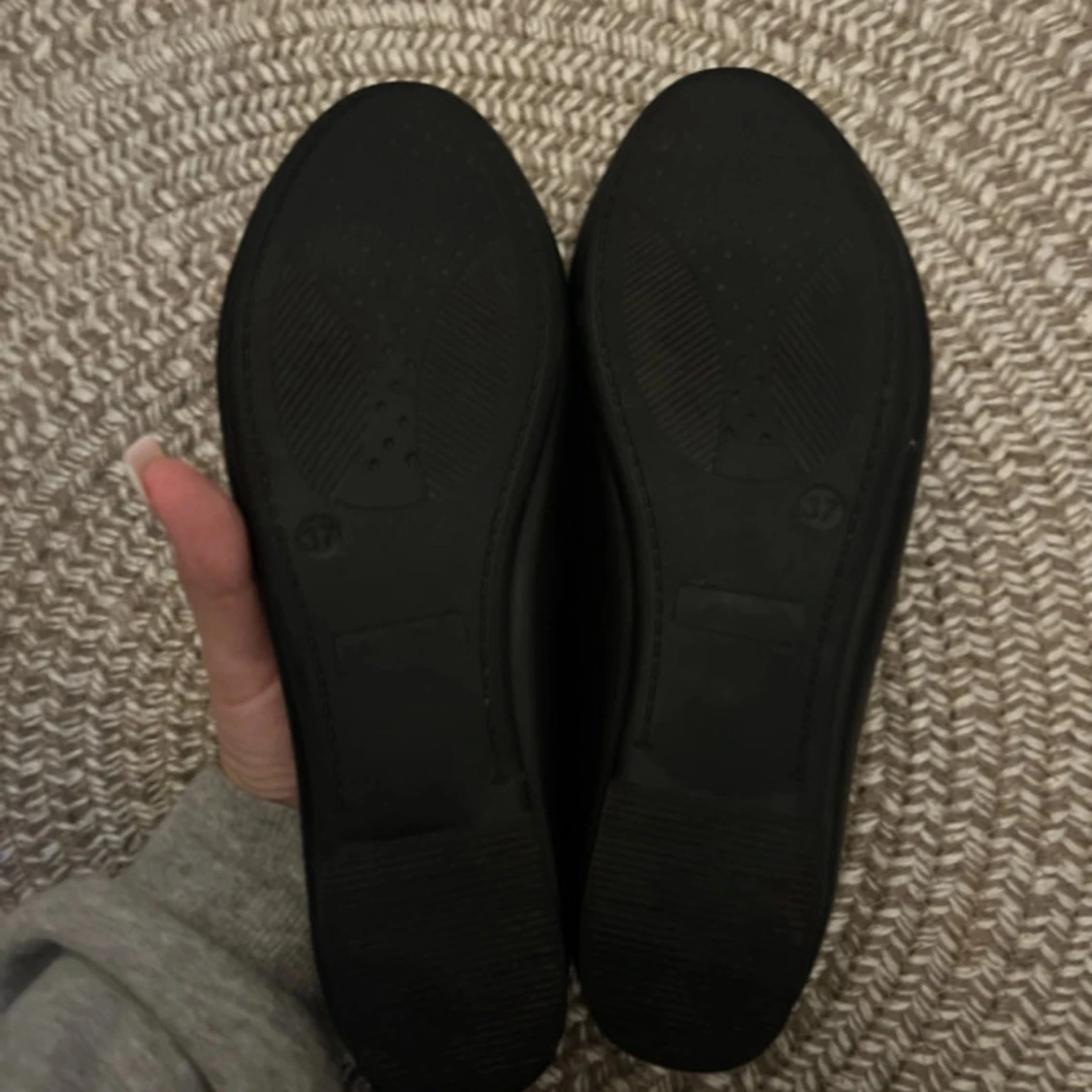 Svarta ballerinaskor med rosett Graceland - 2