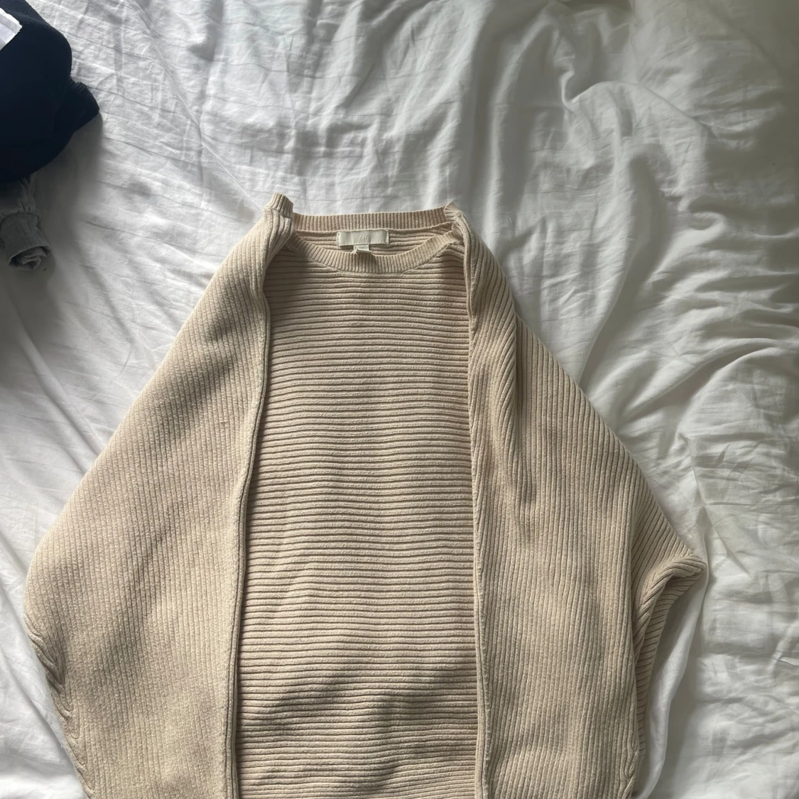 Beige ribbad kofta från H&M XS - 1