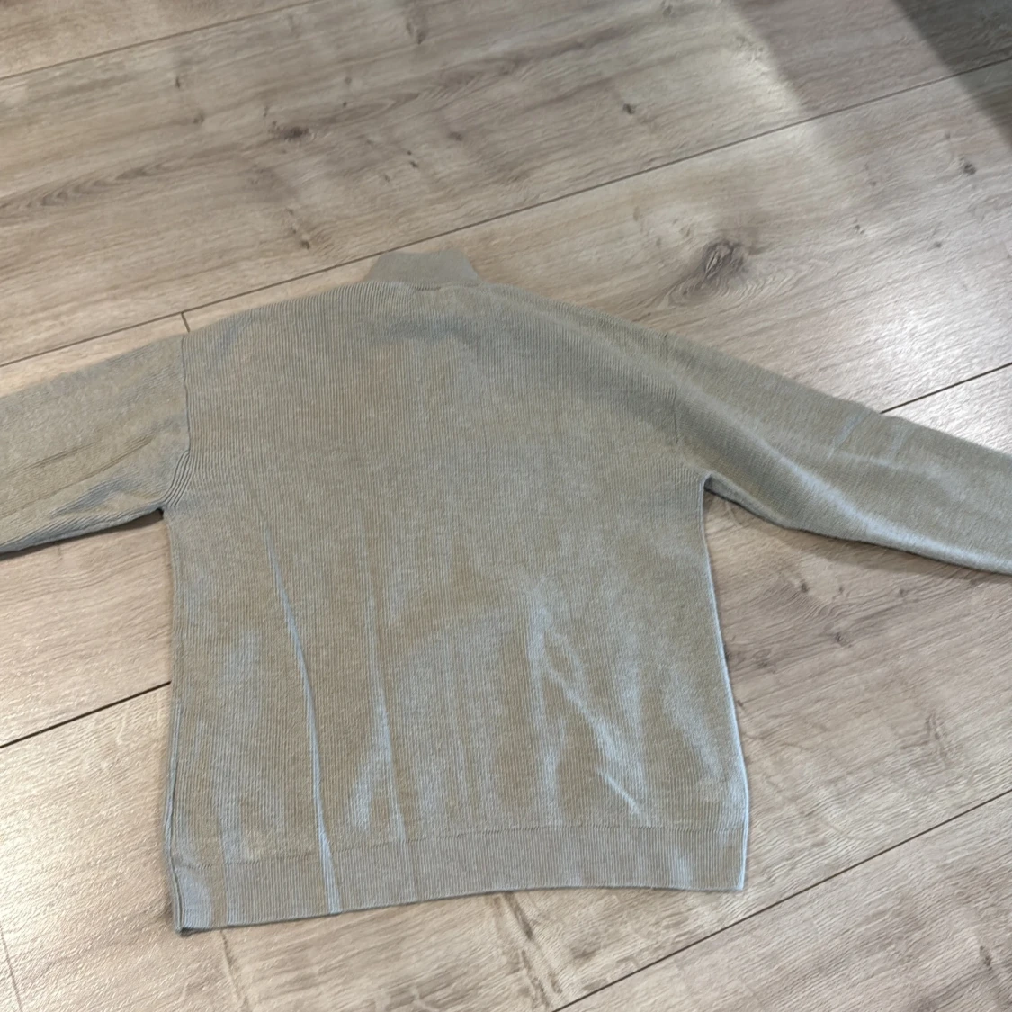 Grå ribbad half zip tröja  - 1