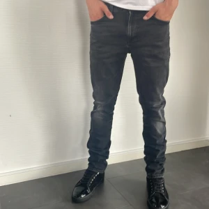 Nudie Jeans Lean Dean 33/32 - Nudie Lean Dean  Jeans: pris:499kr| Storlek:W33 L32|Skick:9,8/10| Hör av dig vid minsta lilla fundering eller fråga|