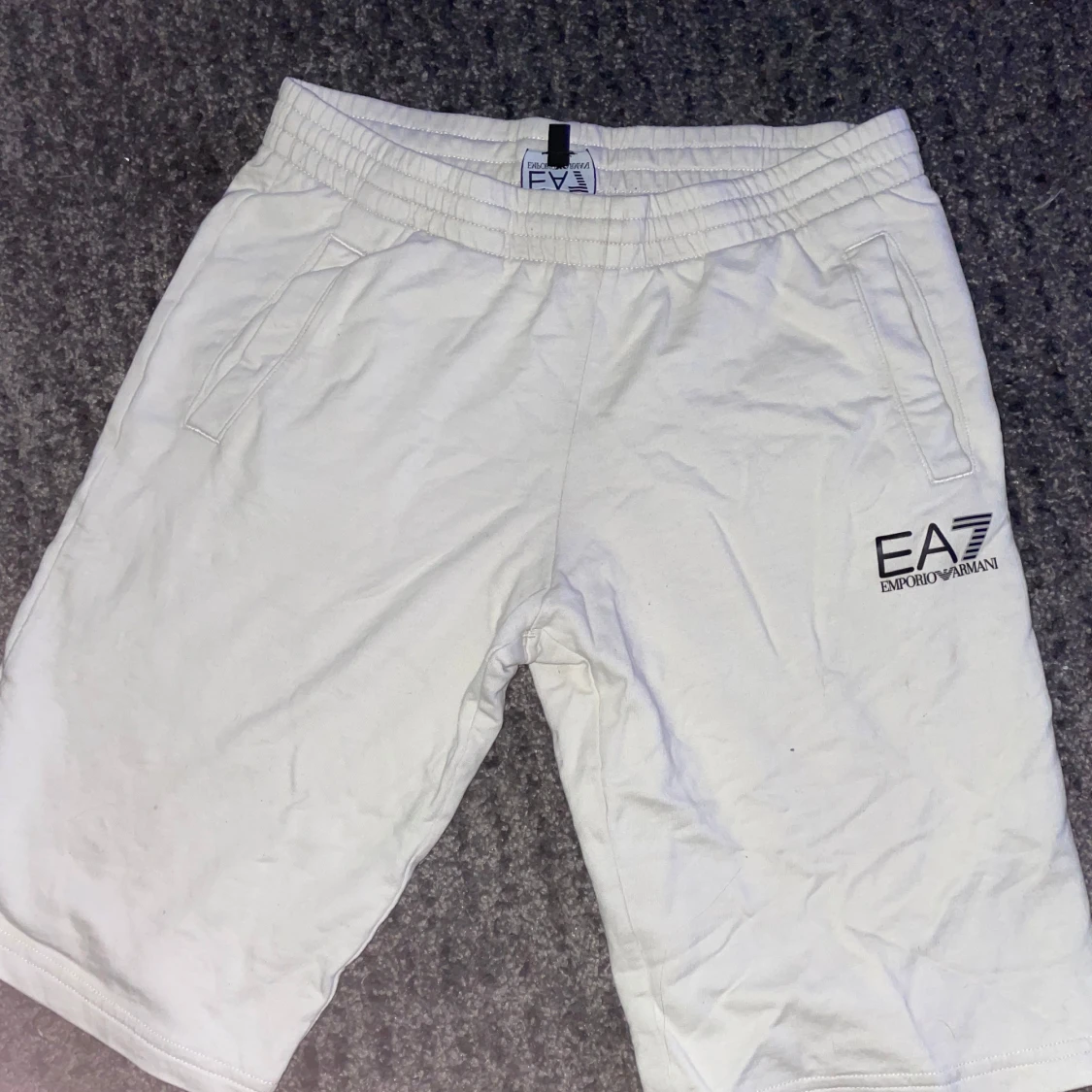 Vita shorts från Emporio Armani